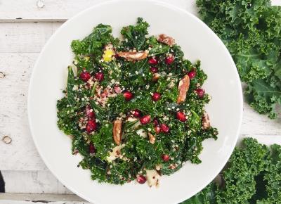 GRÜNKOHLSALAT mit Tahini-Ingwer-Dressing